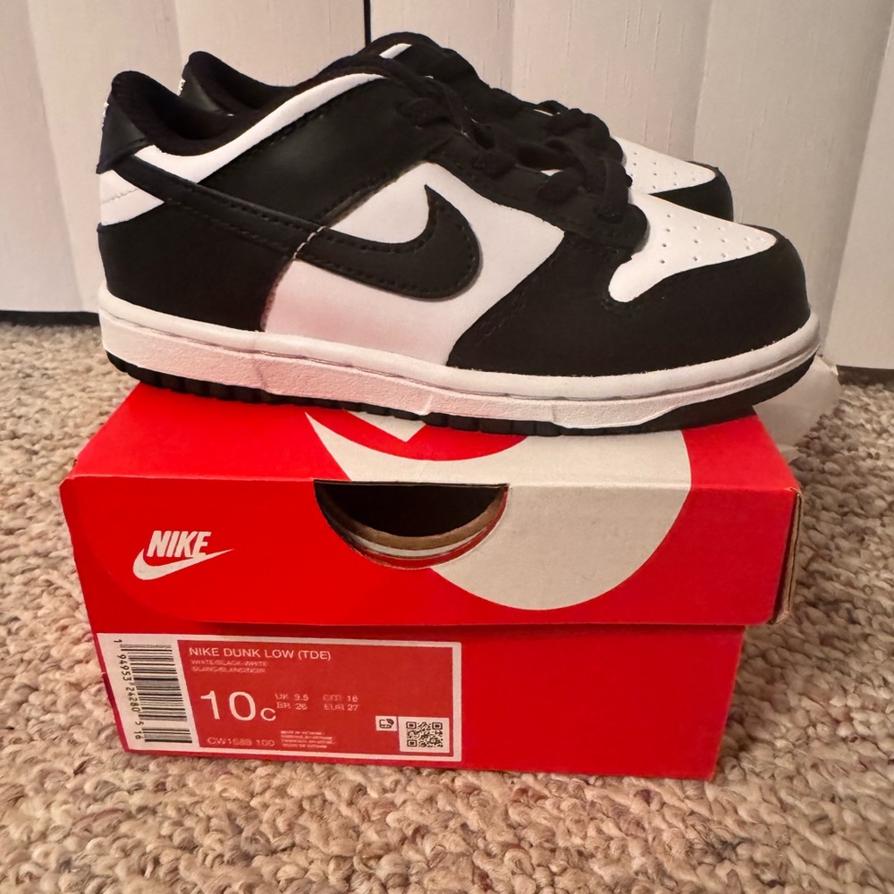 Nike Dunk Low Black and White Sneakers